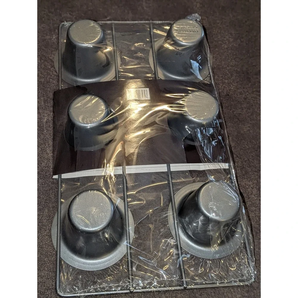 Chicago Metallic 6 Cup Popover Pan Non-Stick Heavy Duty Bakeware 26562 New